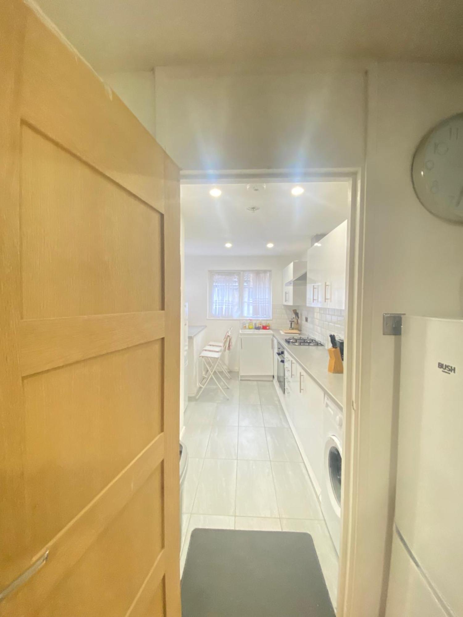 Luxurious 5 Bedroom House Londres